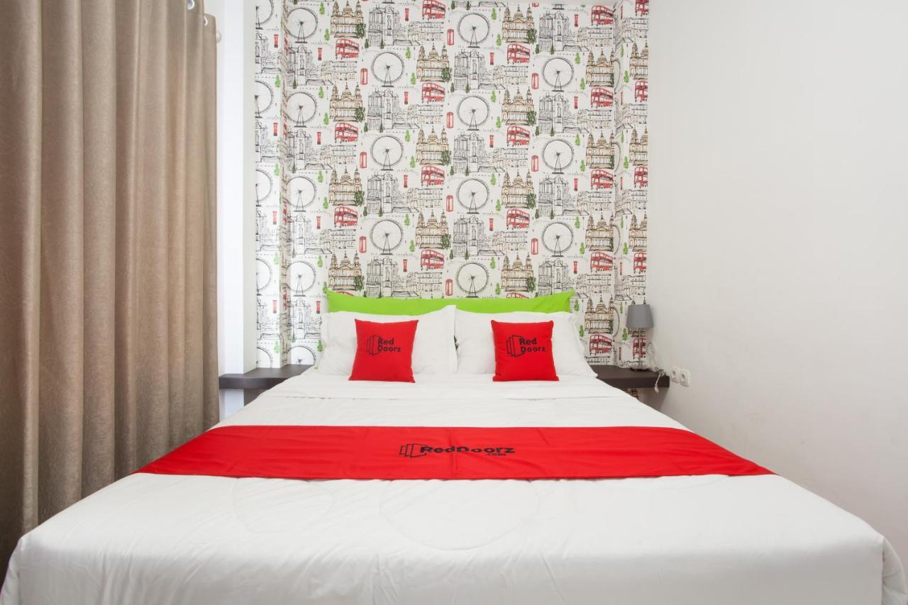 Hotel Reddoorz Near Museum Angkut Batu Batu  Zewnętrze zdjęcie